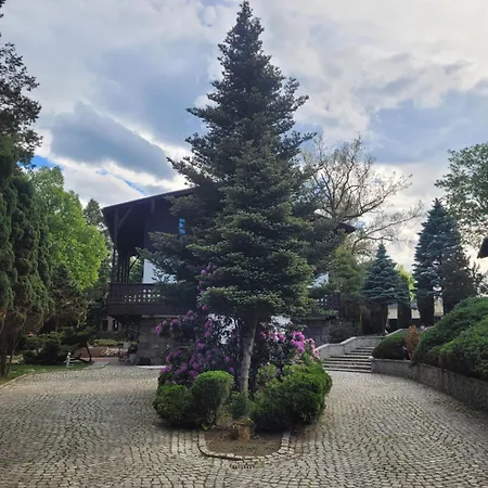 Gardenia 3* Еленя-Гура
