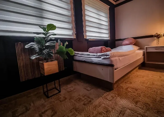 Casa de hóspedes Gardenia Jelenia Góra